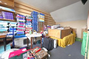 Bedroom - click for photo gallery